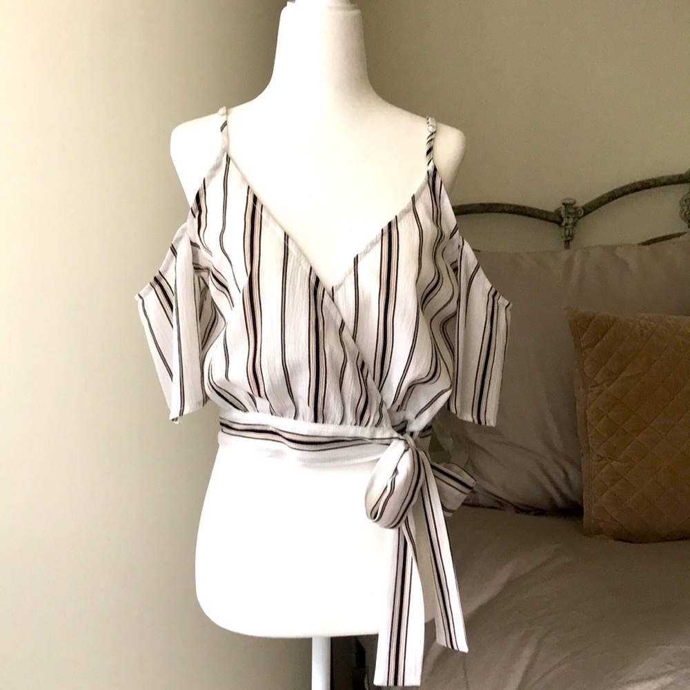 Lunik Cold-Shoulder Side-Tie Top